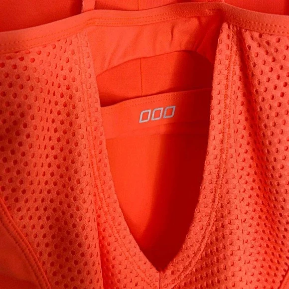 Lorna Jane Mesh-Yoke Keyhole Tank Bra Combo in Washed Coral - Picture 6 of 9